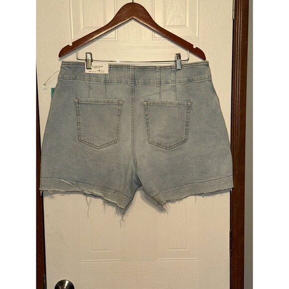 NWT m jeans by maurices™ Curvy Sculptress High Rise A Line 3.5in Short Size 16w - Picture 3 of 13